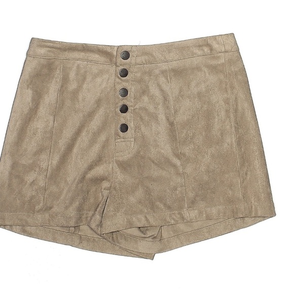 NWT Cupcakes & Cashmere Sz 4 Faux Suede Leather Shorts - Picture 2 of 7